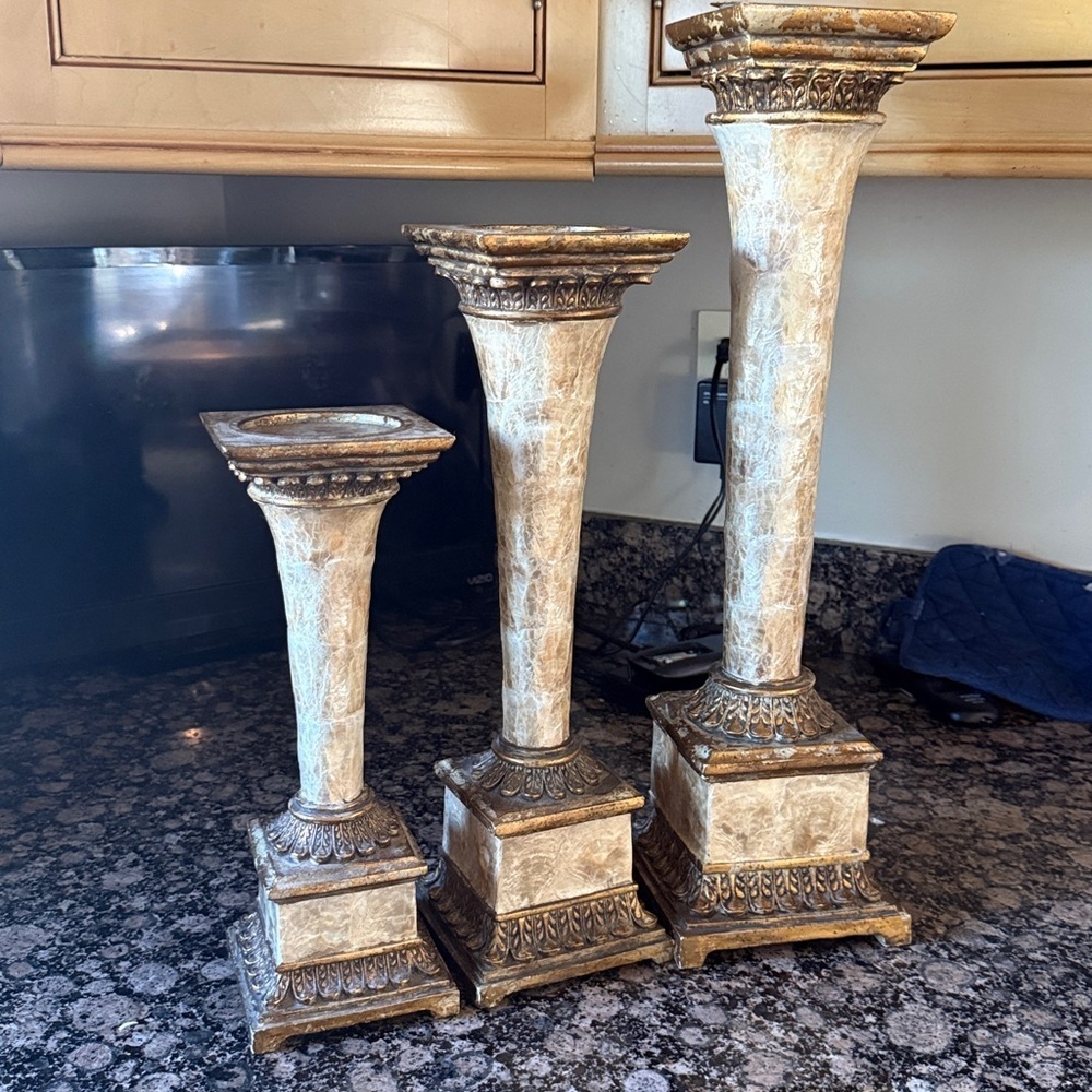 Pedestals replica of antique pedestals excellent condition never used - Picture 1 of 13